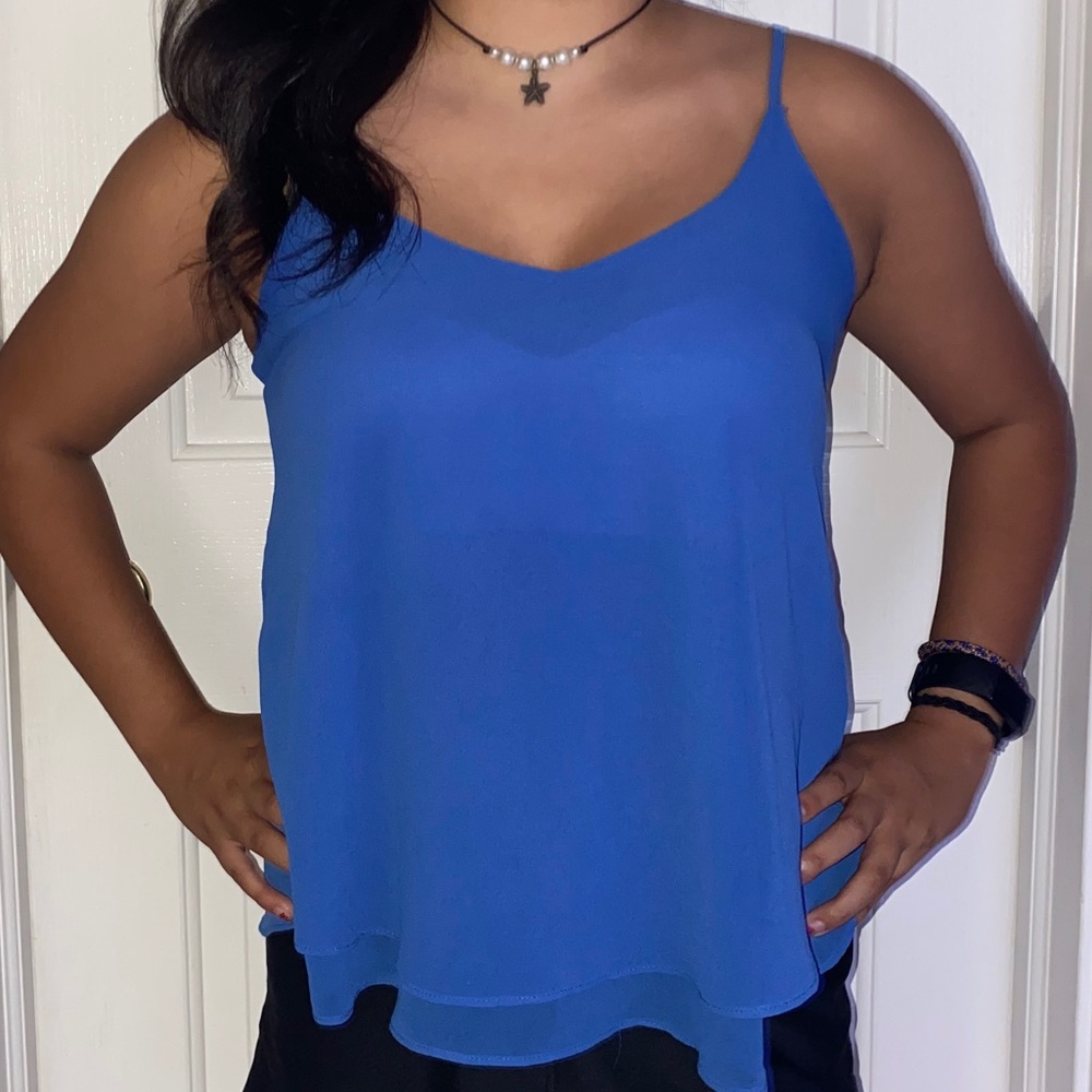 blue tank top